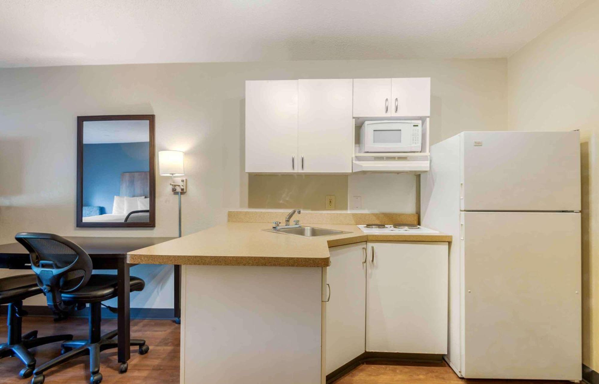 Extended Stay America Suites - Charlotte - University Place Екстериор снимка