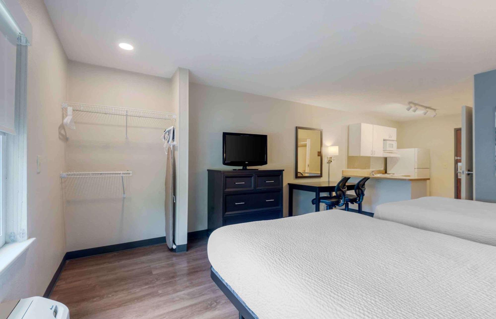 Extended Stay America Suites - Charlotte - University Place Екстериор снимка