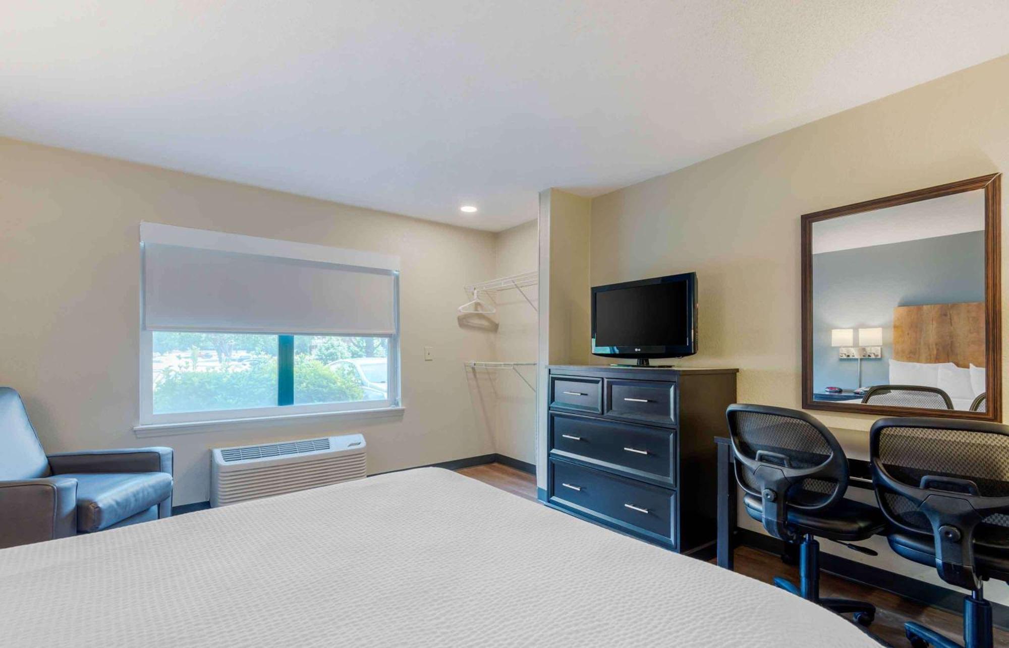 Extended Stay America Suites - Charlotte - University Place Екстериор снимка