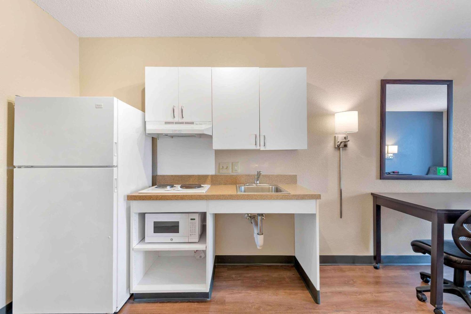 Extended Stay America Suites - Charlotte - University Place Екстериор снимка