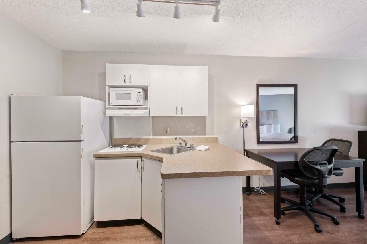 Extended Stay America Suites - Charlotte - University Place Екстериор снимка